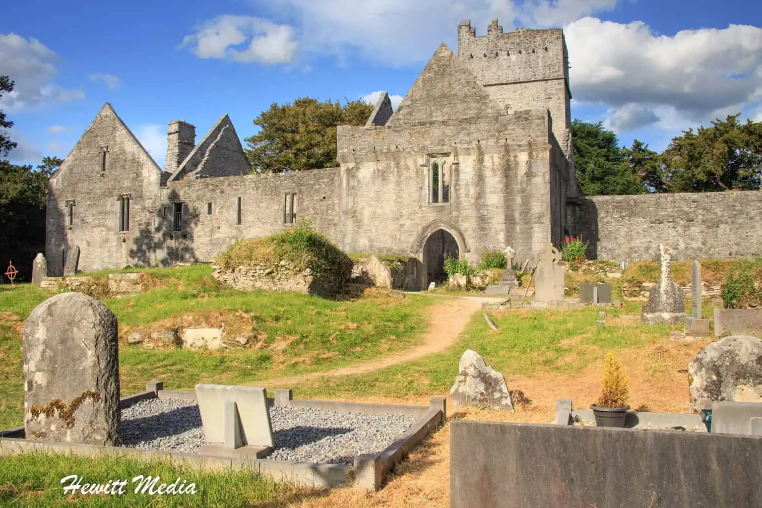 Ring of Kerry Guide - Muckross Abbey