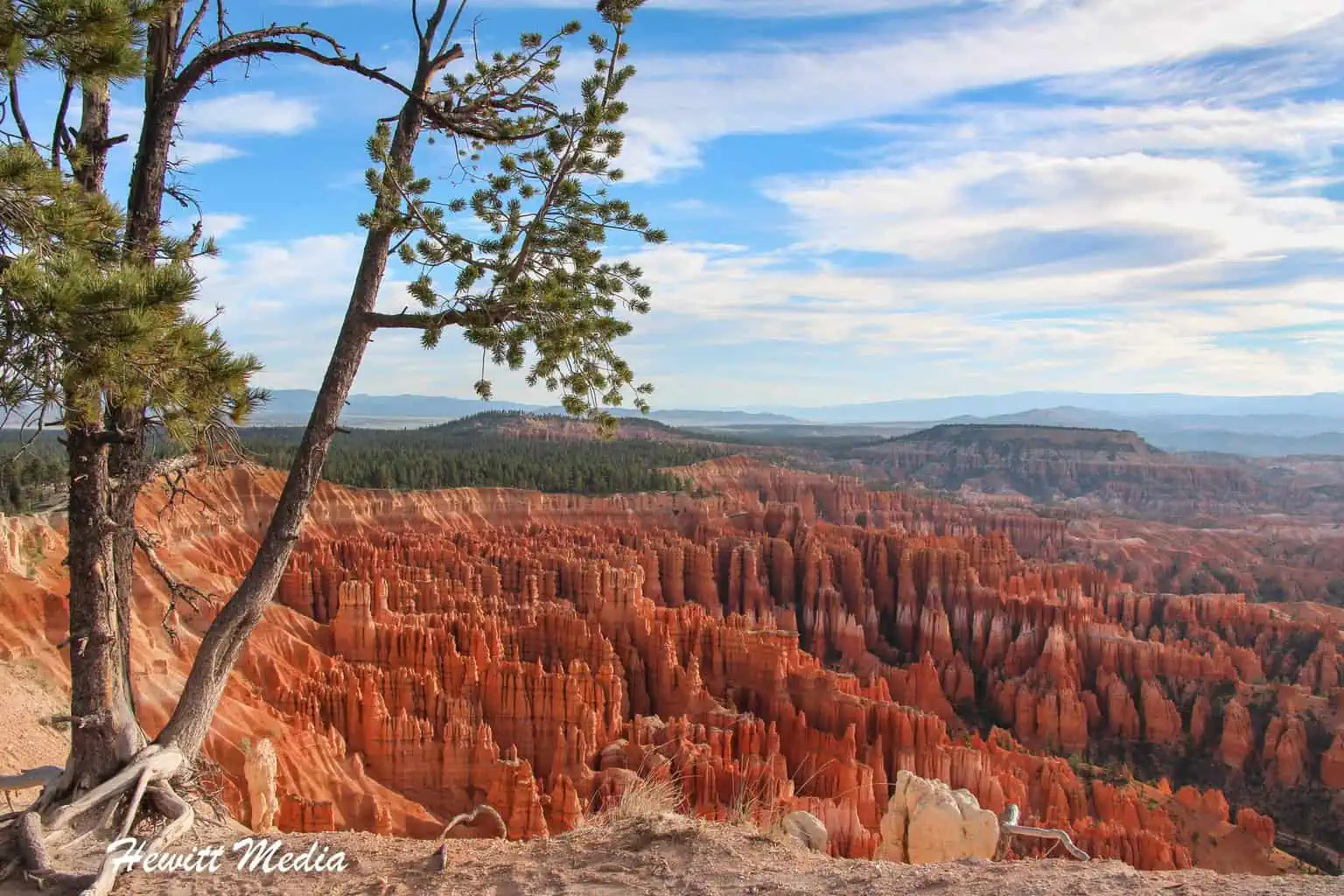 Southern Utah Attractions - Bryce Canyon National Park Inspiration Point