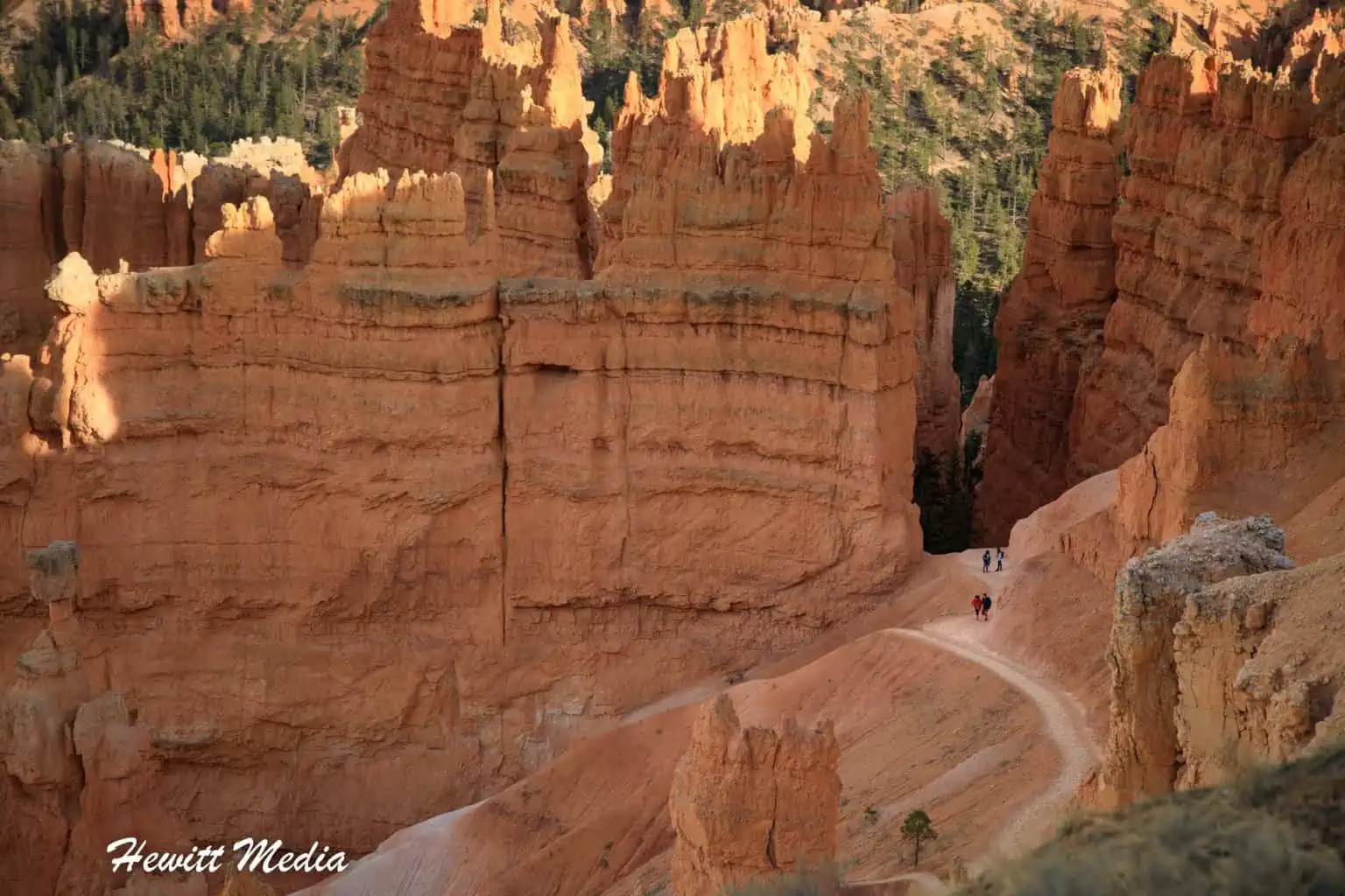 Best Hikes in the National Parks - Navajo Loop Bryce Canyon
