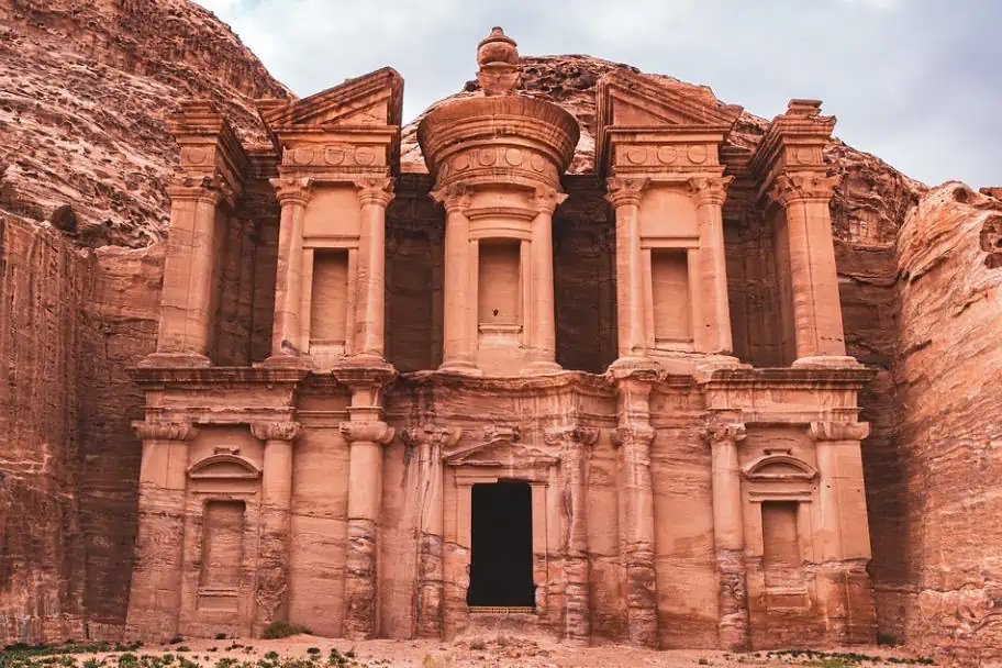 Top 2021 Travel Destinations - Petra Jordan