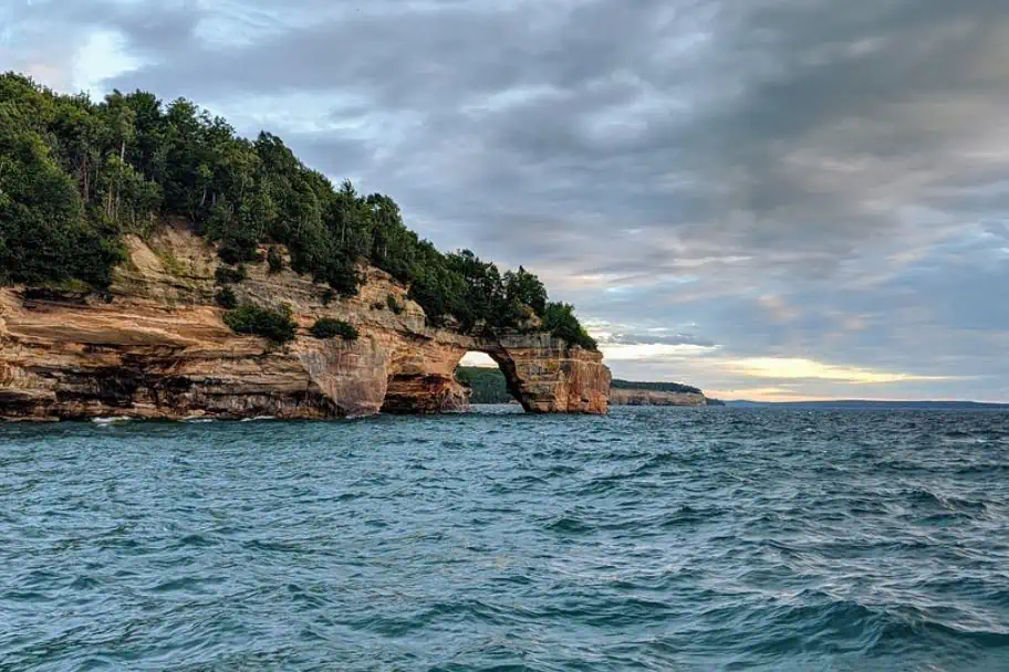 Great Lakes Kayaking - Pictured Rocks