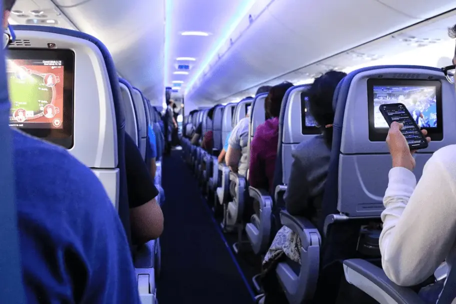 Great Tips to Sit Next to Family on Flights for Frequent Travelers Who Fly Economy Class