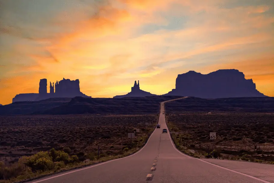 The One Stop Monument Valley Guide for Travelers Visiting Southern Utah