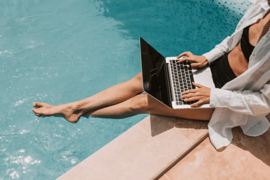 How to Become a Digital Nomad and Work Remotely: 5 Tips