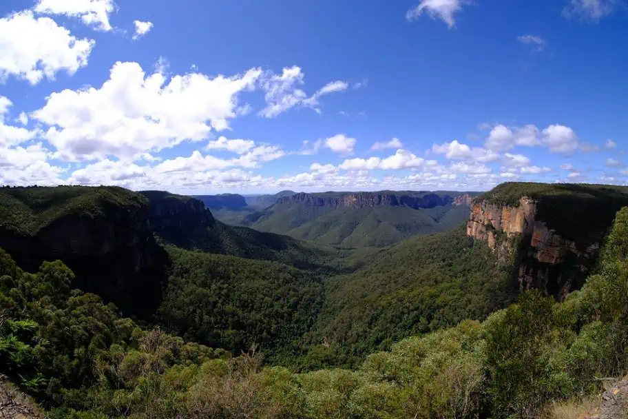 Things to See When Visiting Australia - The Blue Mountains